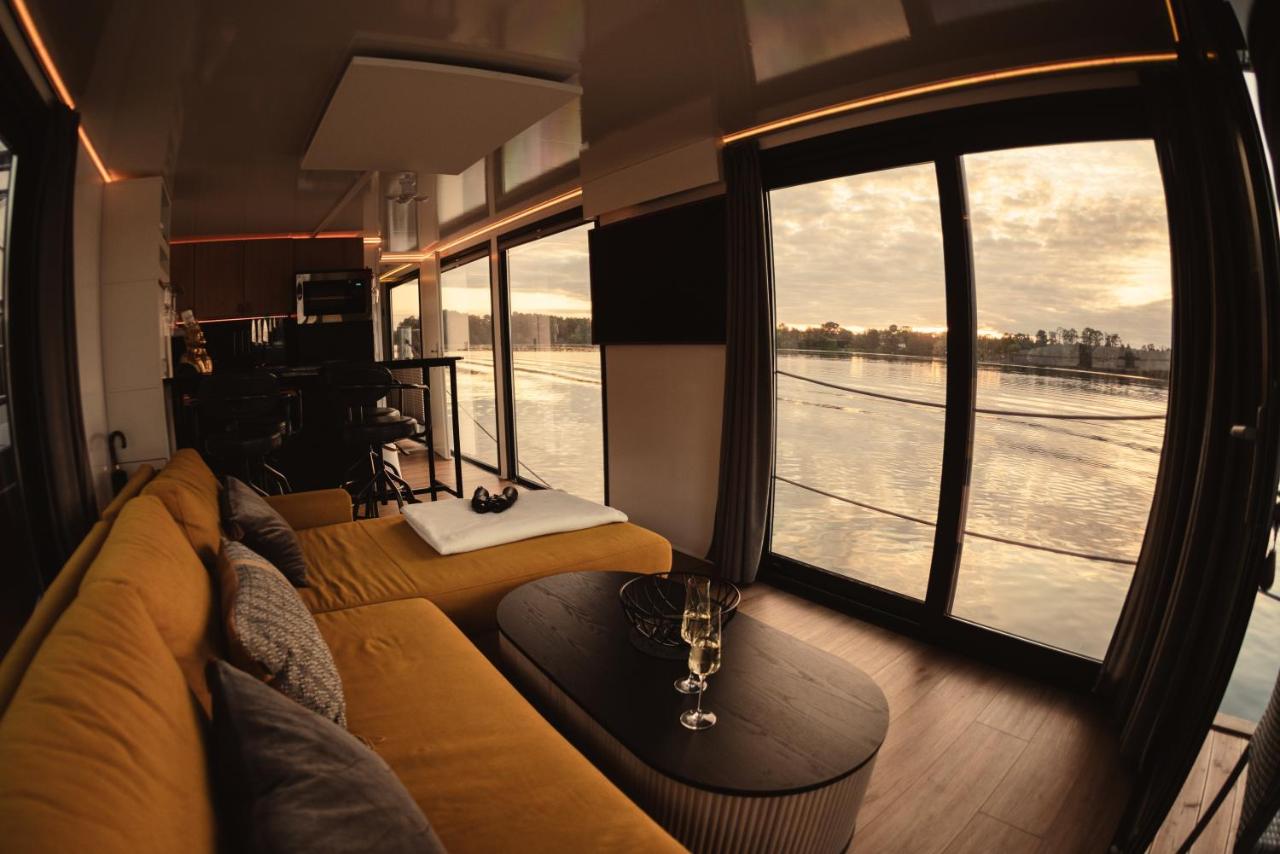 TraumZeitBoot Hausboot Bad Saarow 5